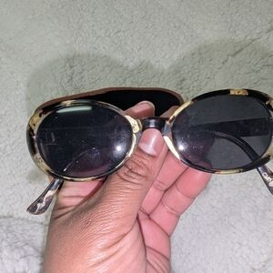 Chic Tortoise Shell Sunglasses